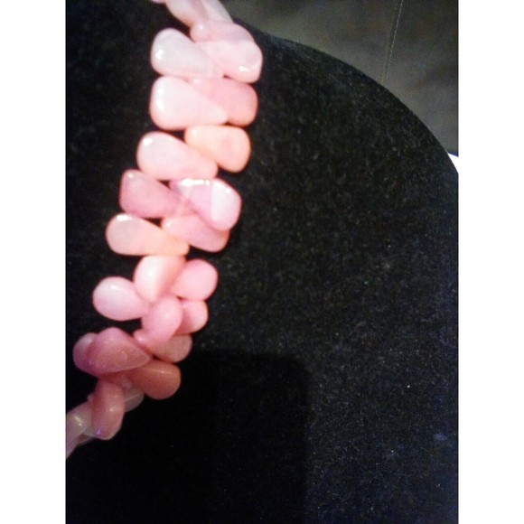 Beautiful Rose Quartz Gemstone Necklace (Stone of LOVE) with Sterling Silver - Picture 4 of 6